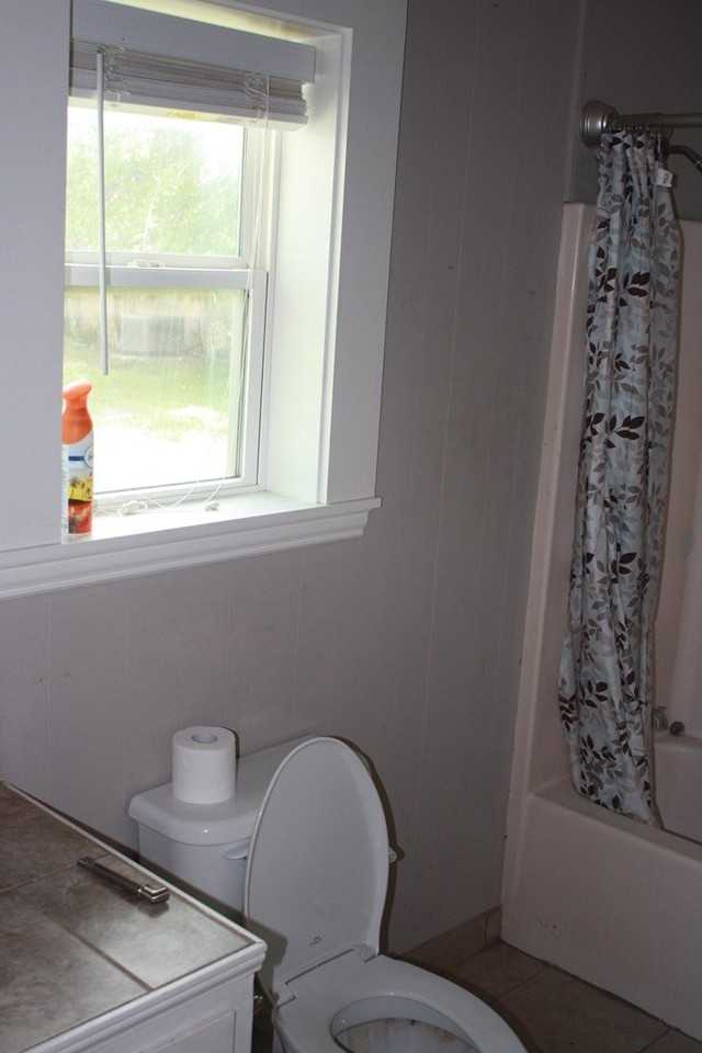 1711 - Photo 5 of 8