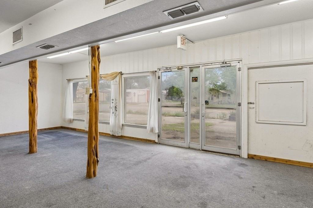 1407 Broadway - Photo 5 of 37