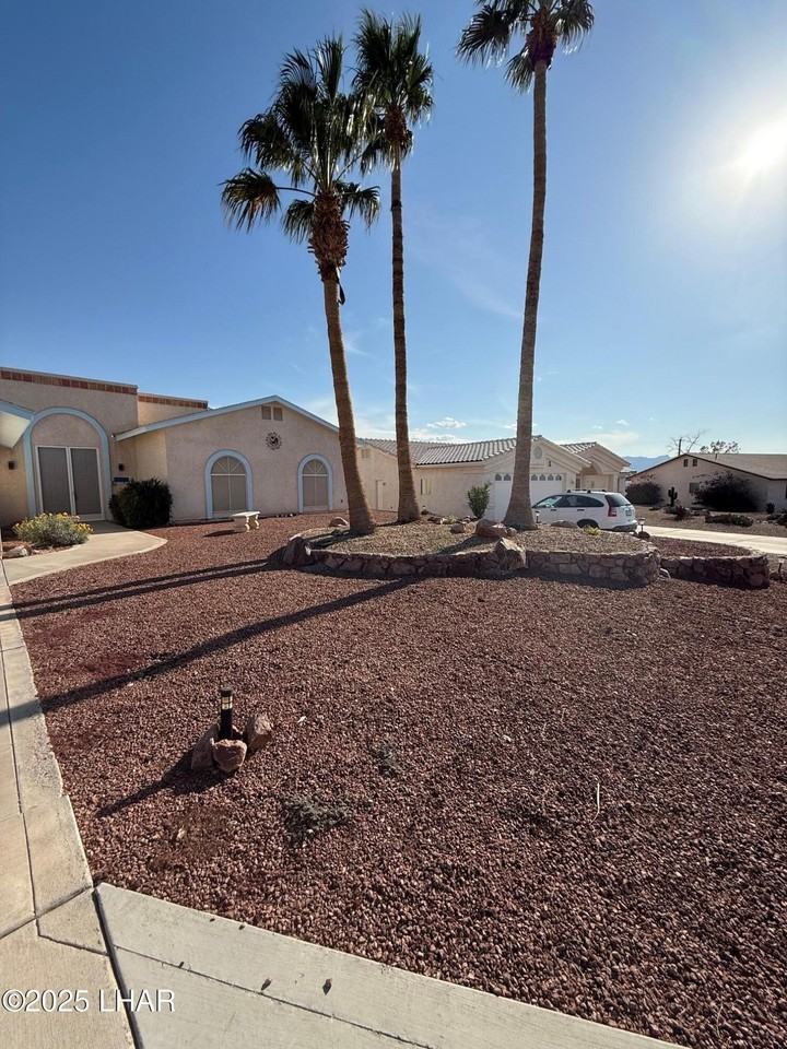 2856 War Eagle Dr - Photo 2 of 26