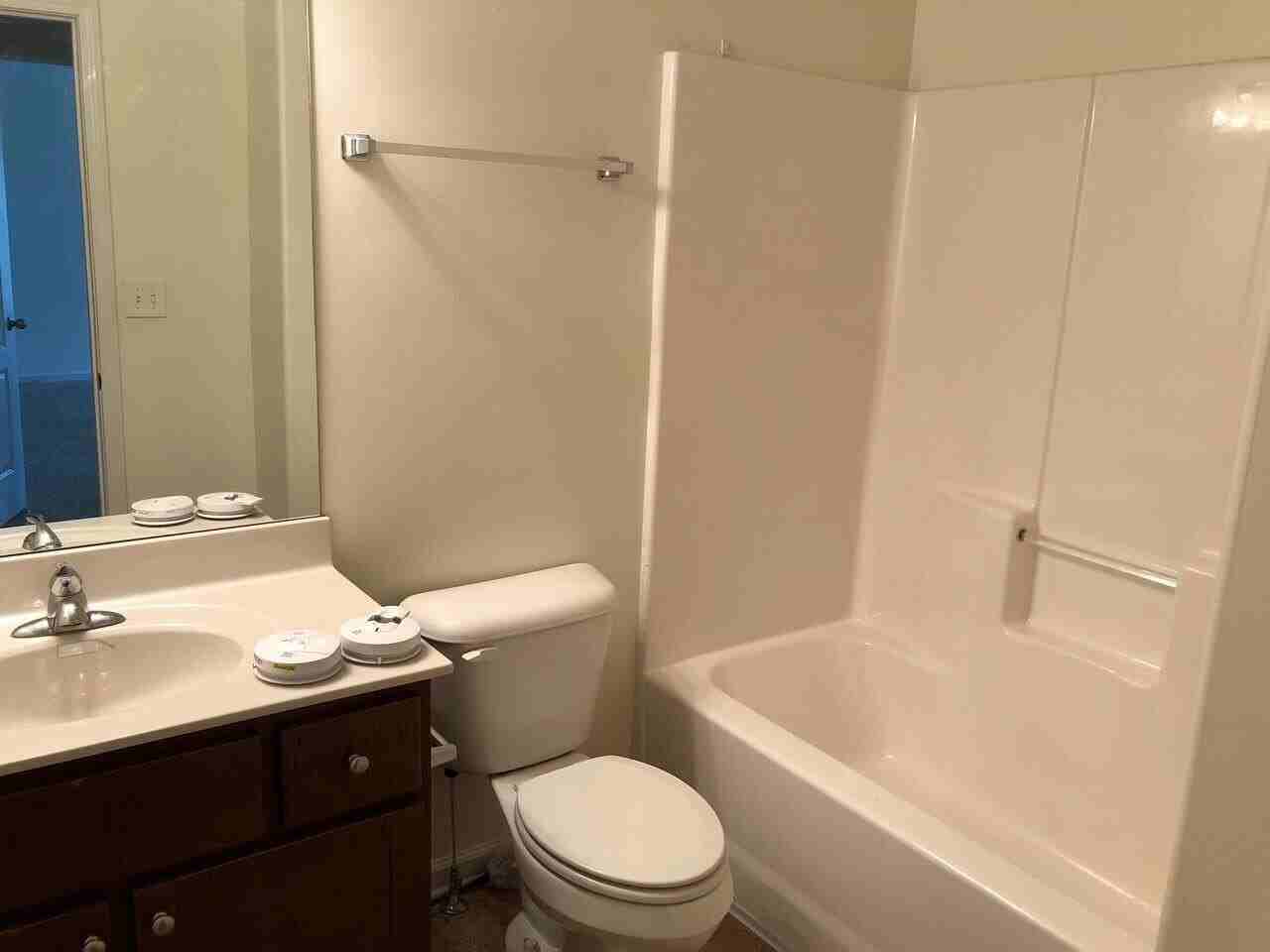 337 Oxford Cir - Photo 5 of 7