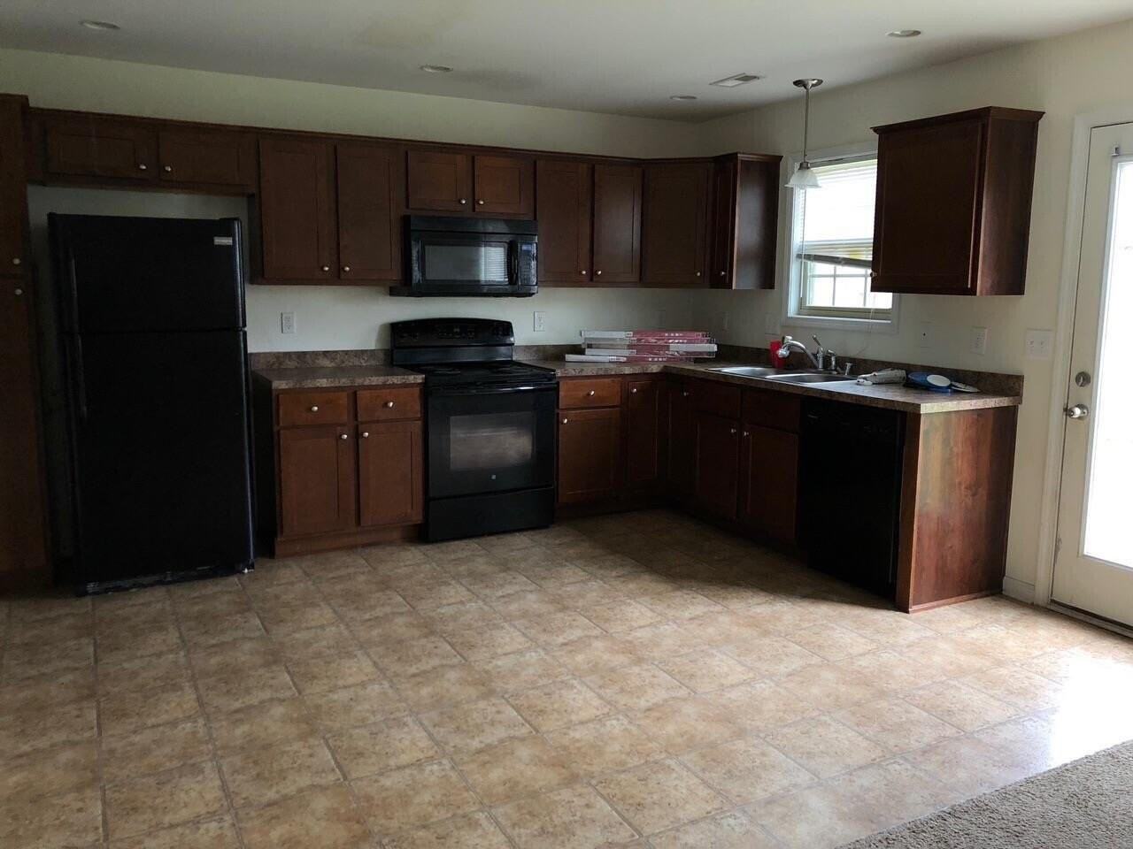 337 Oxford Cir - Photo 7 of 7