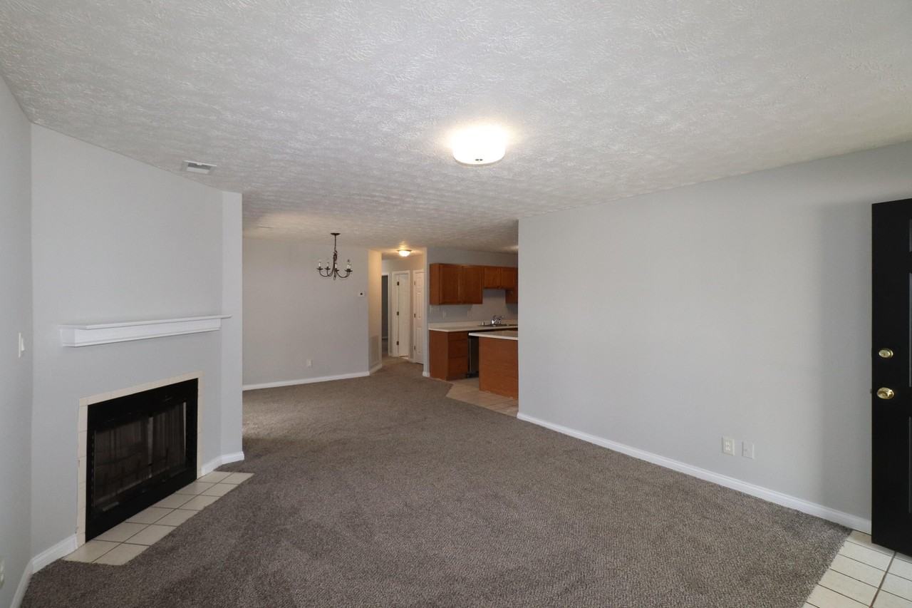 149 Allison Cir - Photo 3 of 15