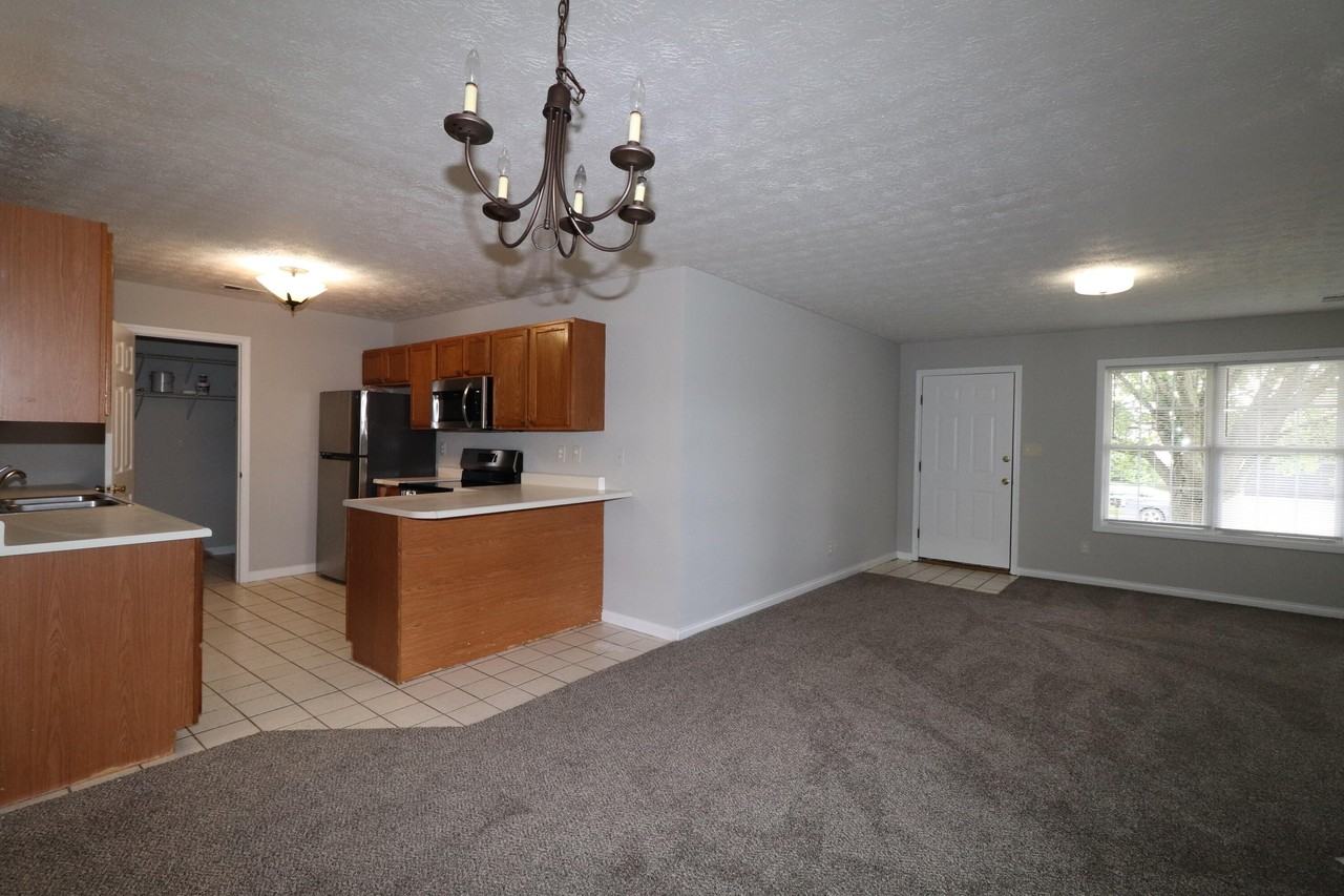 149 Allison Cir - Photo 4 of 15