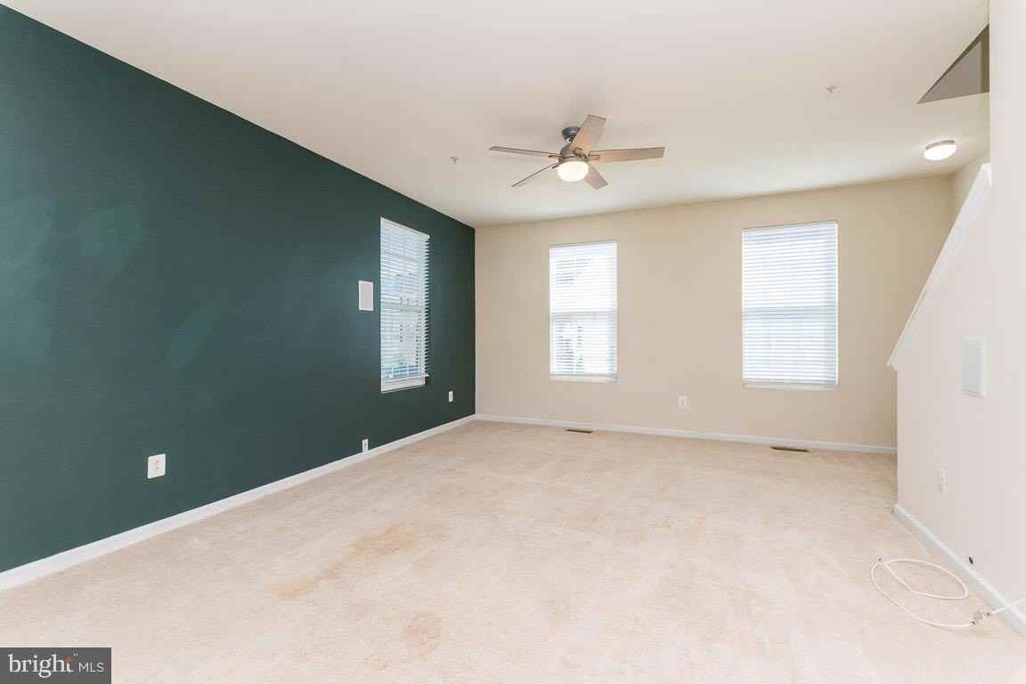 7706 Timbercross Ln - Photo 6 of 44
