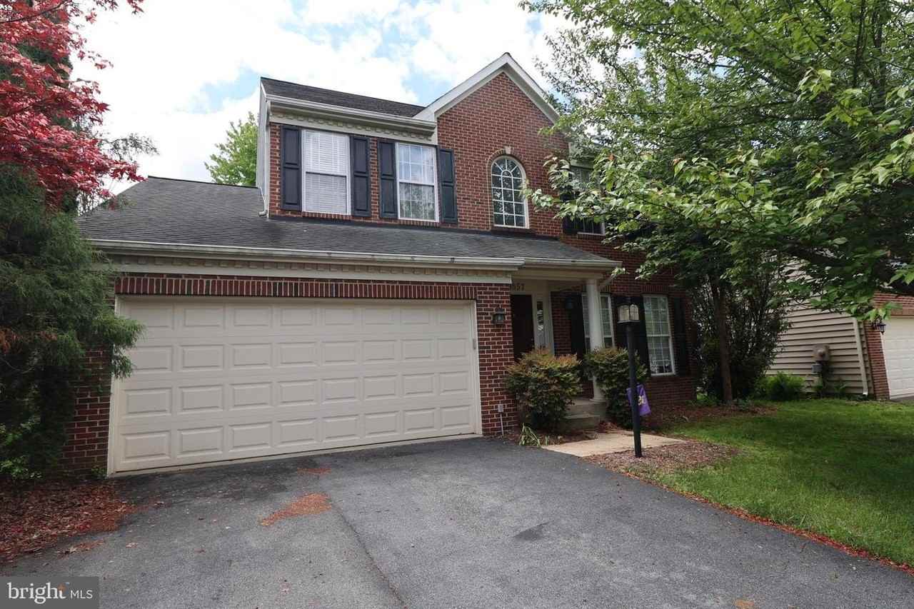 9057 Seward St - Photo 3 of 20