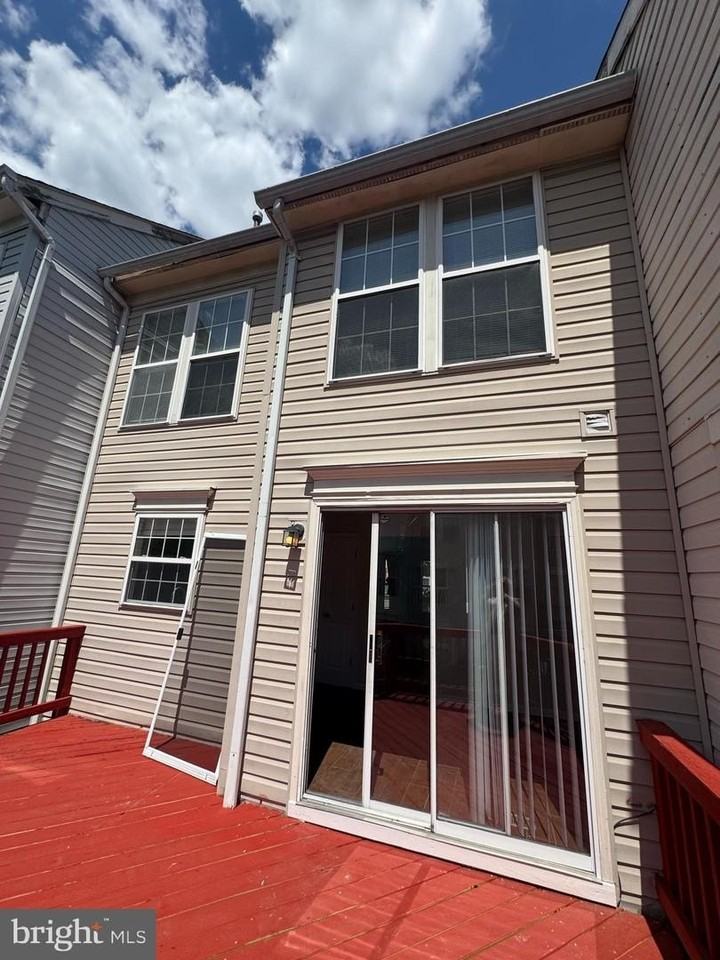 6007 Rose Bay Dr - Photo 6 of 50