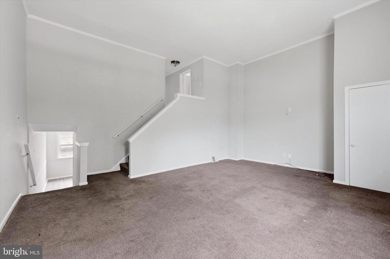 151 Chadwick Ave - Photo 3 of 15