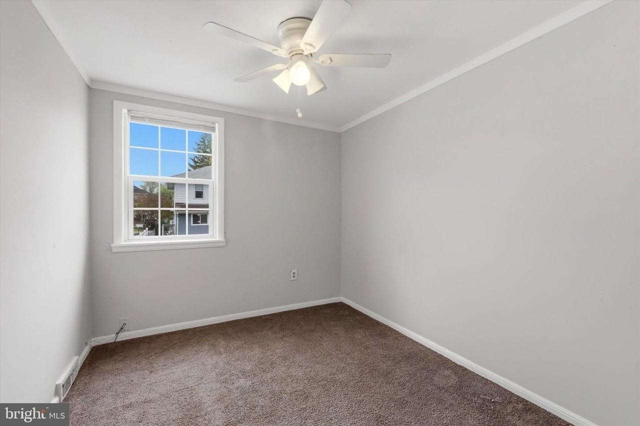 151 Chadwick Ave - Photo 7 of 15