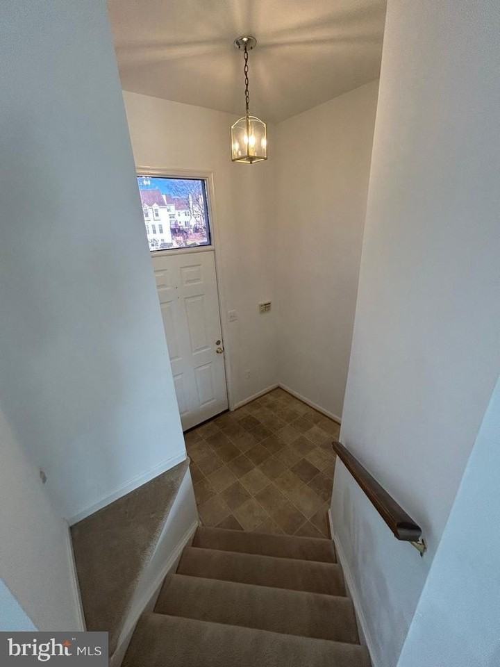 13919 Baton Rouge Ct - Photo 2 of 16