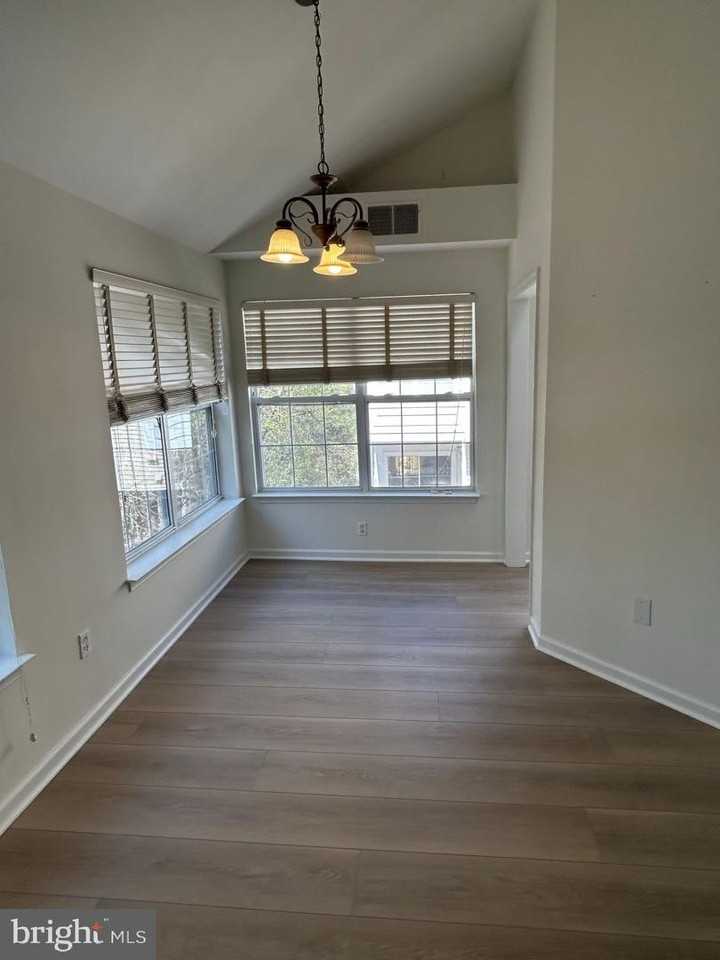 5940 Founders Hill Dr - Photo 5 of 13