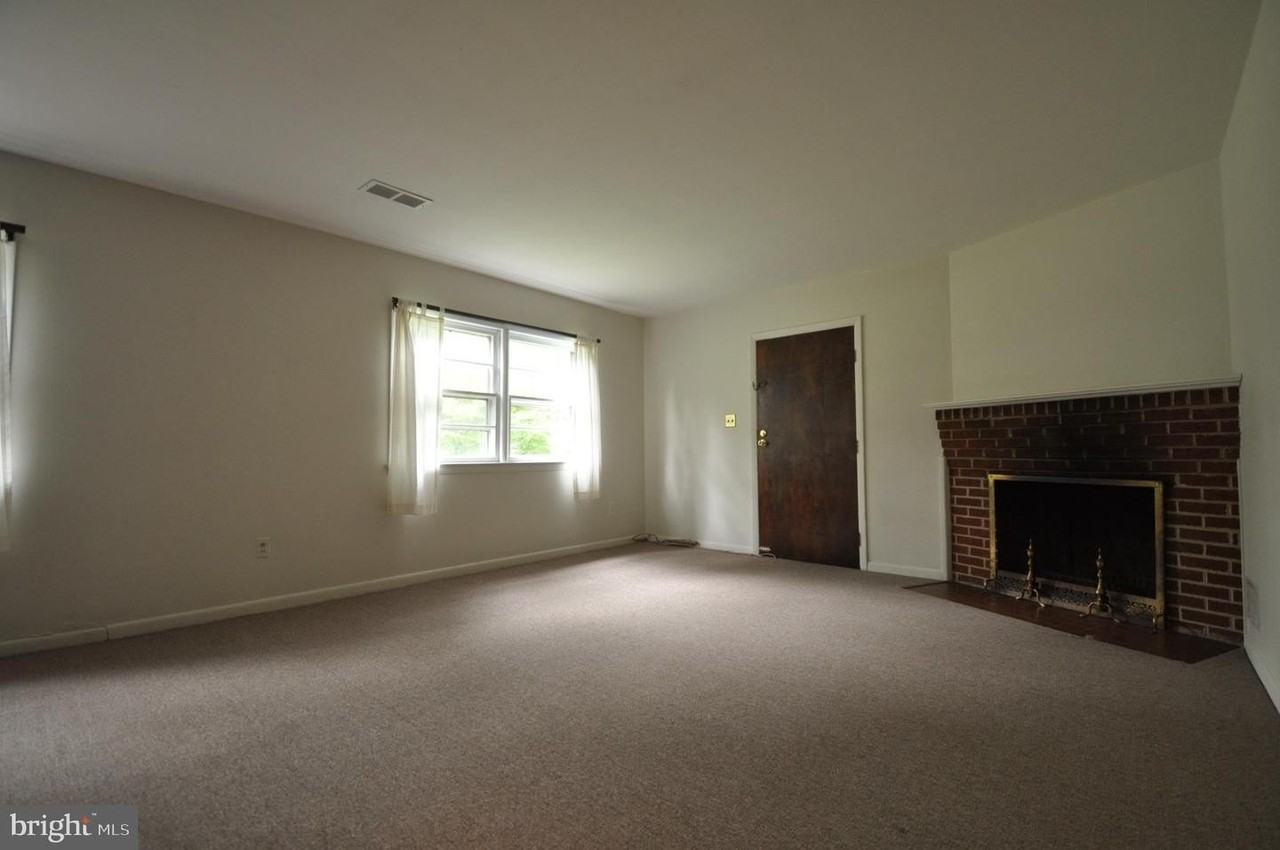 4629 Hillbrook Dr - Photo 7 of 23