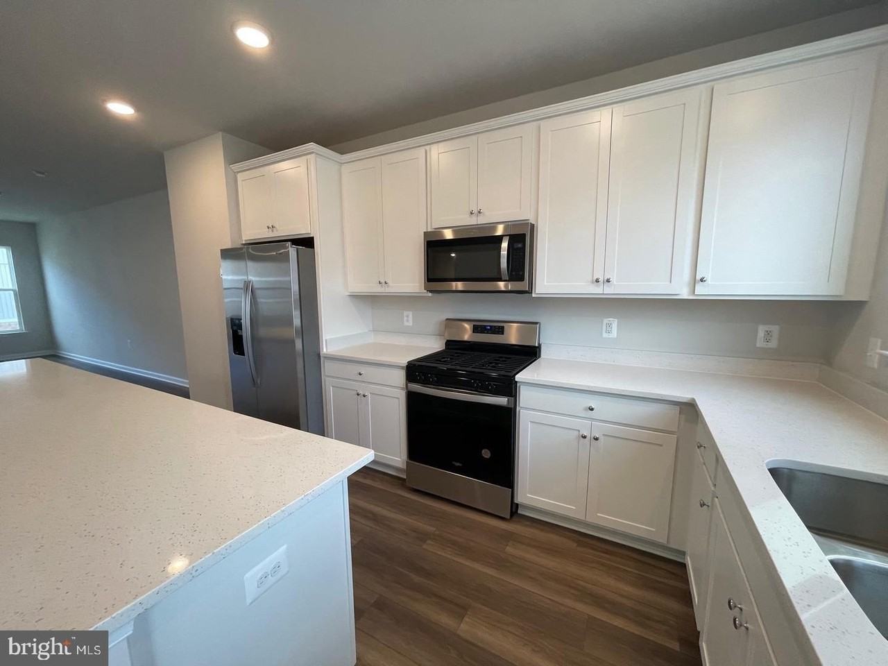 15115 Jaxton Square Ln - Photo 3 of 12