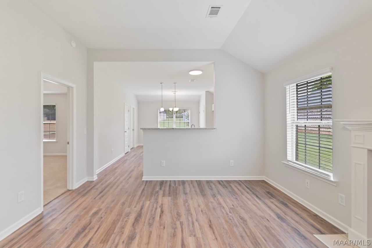 2026 Dawsons Mill Ln - Photo 7 of 43