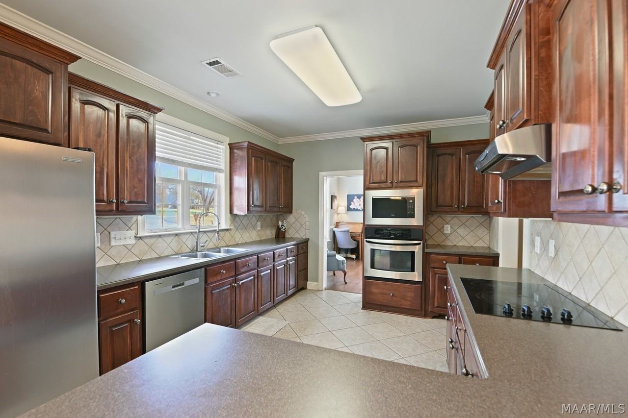 401 Clear Creek Vw - Photo 5 of 43