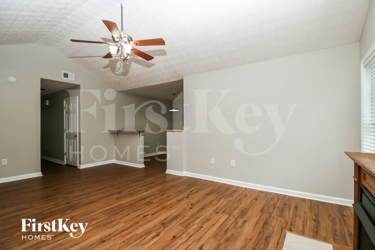 140 Thrasher Rd - Photo 5 of 19