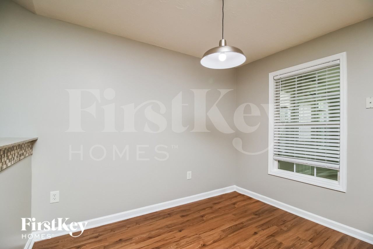 140 Thrasher Rd - Photo 6 of 19