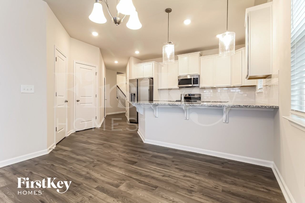 602 Goldburn Way - Photo 6 of 15