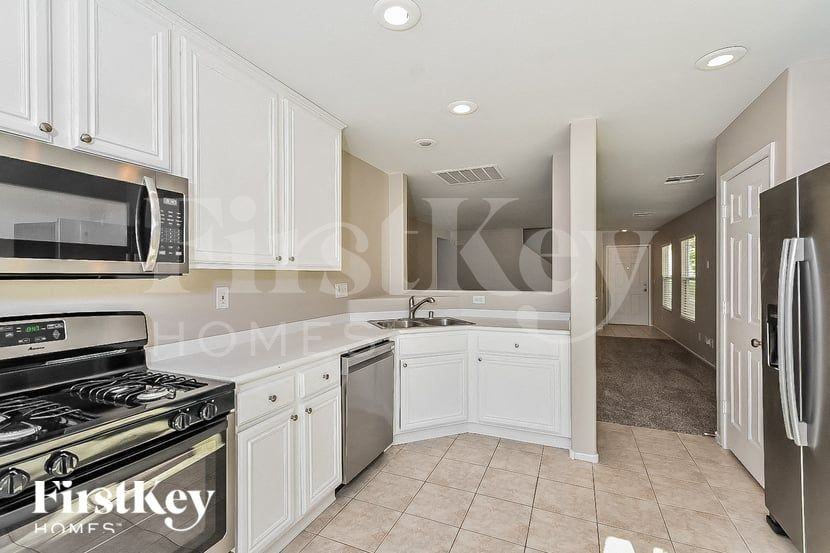 3964 Moon Tango St - Photo 5 of 15