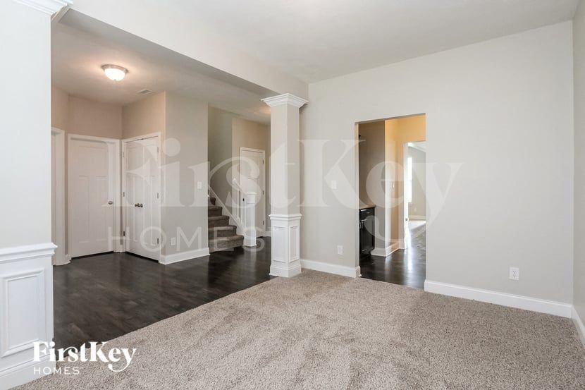 415 S Meadow Song Ct - Photo 2 of 15