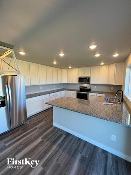 10166 Luneth Dr - Photo 4 of 10