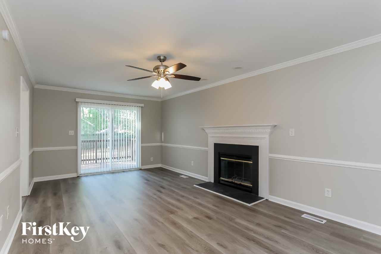 1401 E Stonemason Dr - Photo 3 of 15