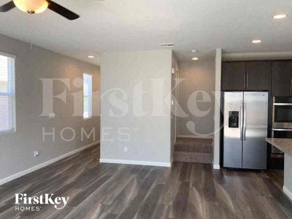 4223 Spring Storm Ave - Photo 3 of 12