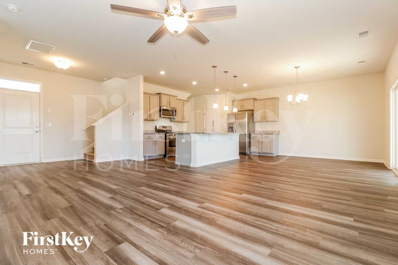 591 Wayton Cir - Photo 2 of 15