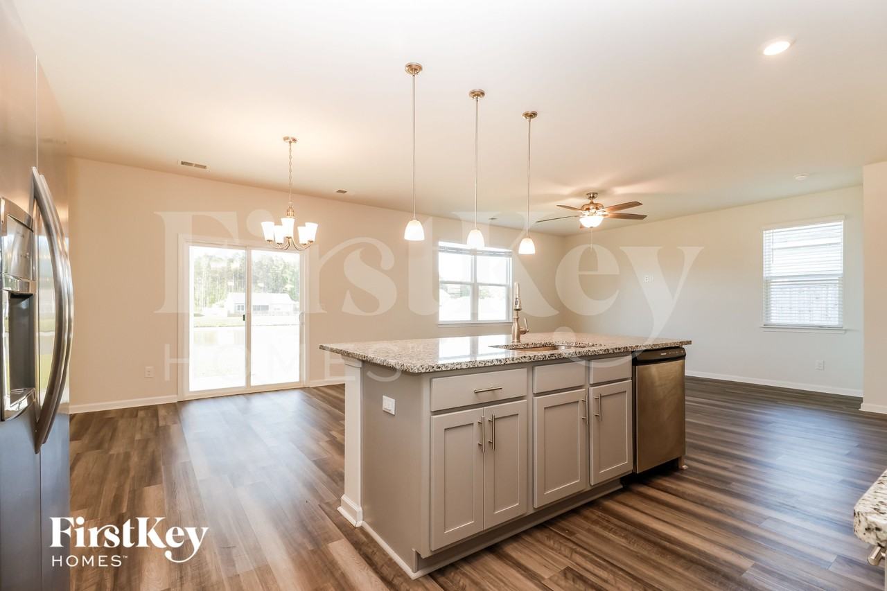 591 Wayton Cir - Photo 6 of 15