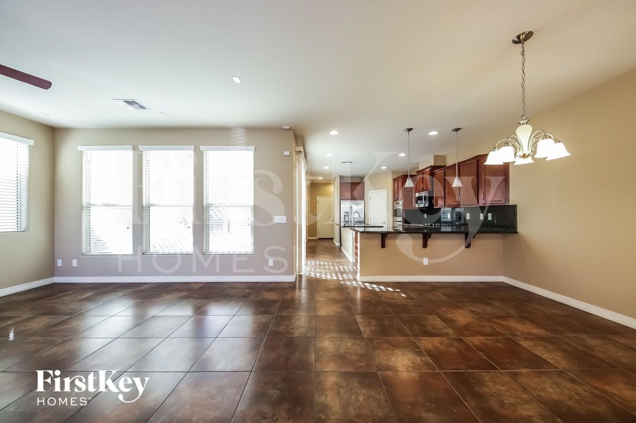 9019 W State Ave - Photo 4 of 15