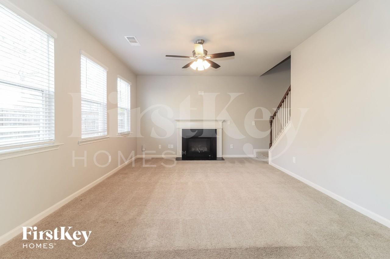 88 Birch River Ct - Photo 2 of 15