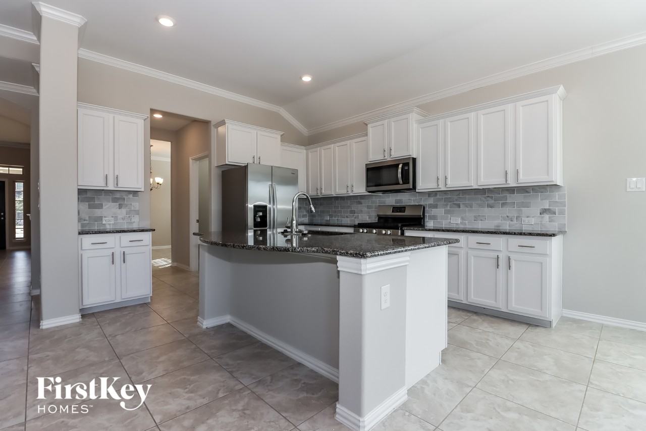 6406 Wolf Run Dr - Photo 6 of 15