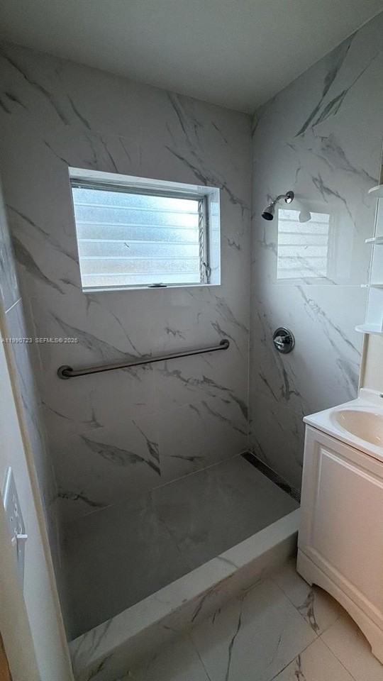 2210 Ne 170th St #2220 - Photo 2 of 19