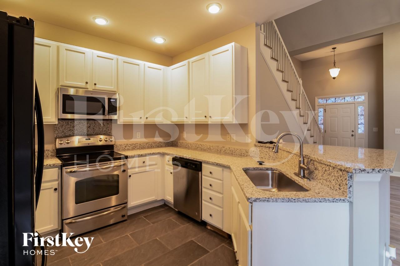 116 Scottswood Dr - Photo 7 of 15