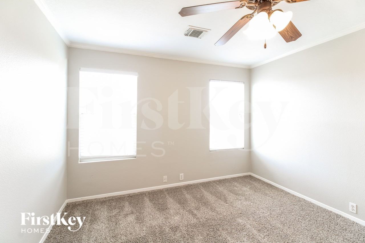 3235 Becker Glen St - Photo 7 of 16