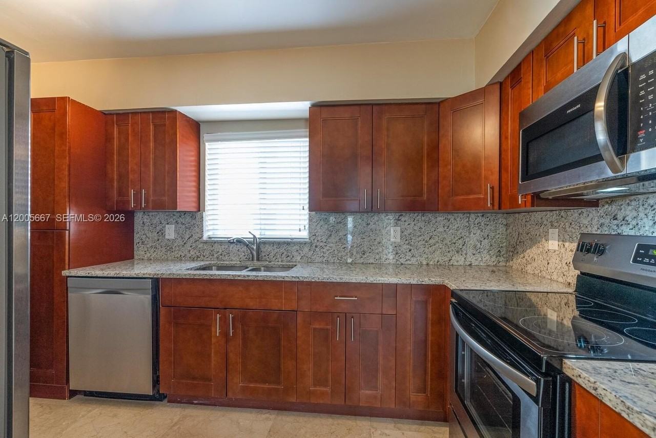 2890 S Le Jeune Rd #2890 - Photo 5 of 16