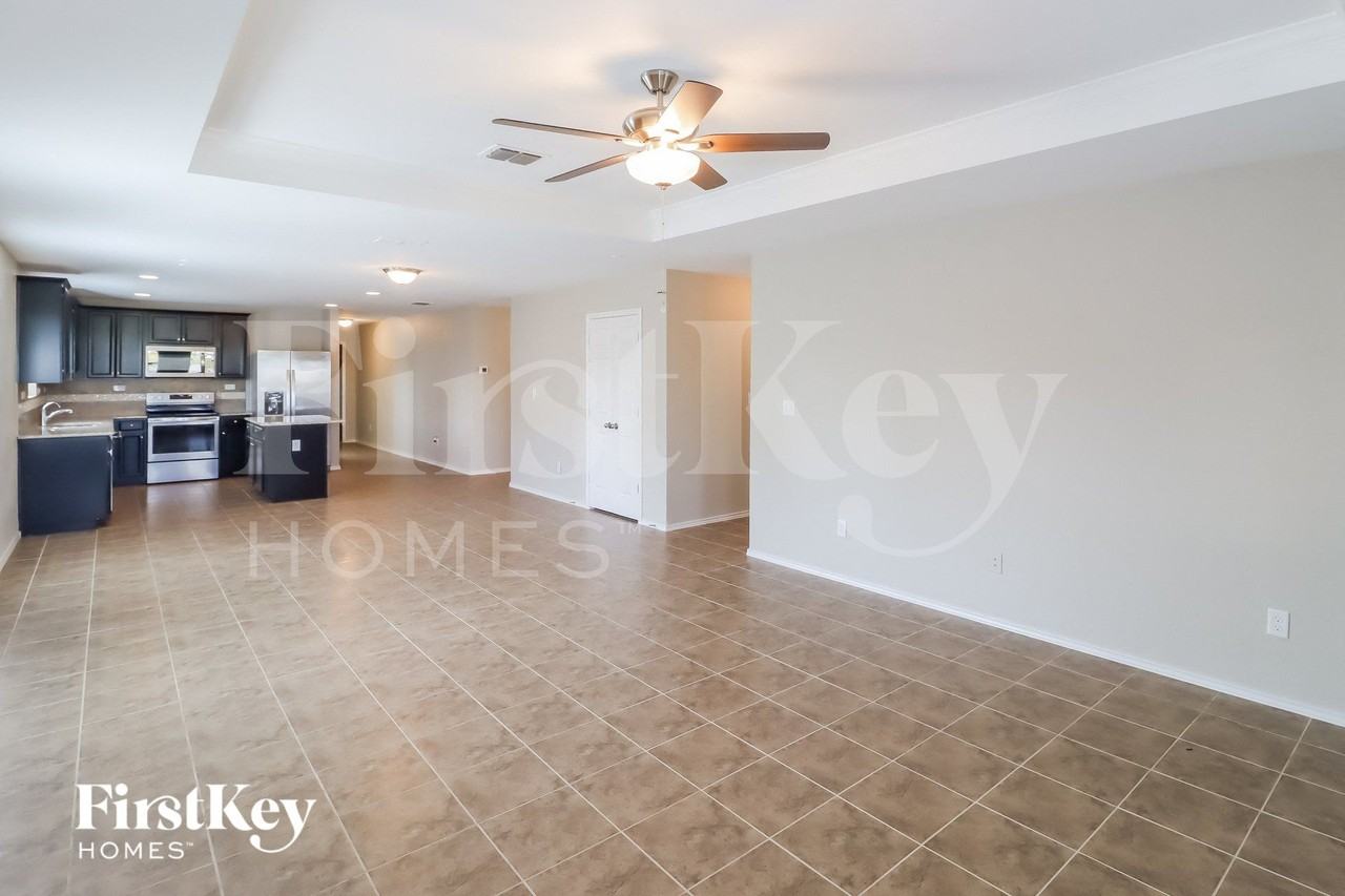 9851 Silver Mist Way - Photo 4 of 15