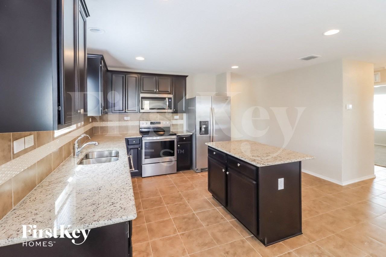 9851 Silver Mist Way - Photo 6 of 15