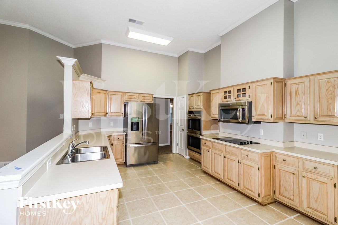 1523 Cedar Mills Dr - Photo 7 of 15