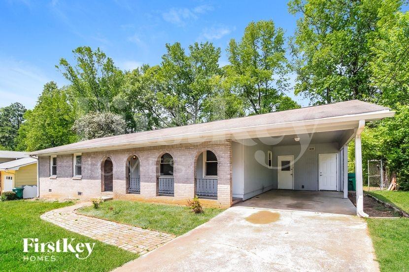 3966 Emerald North Dr - Photo 3 of 16
