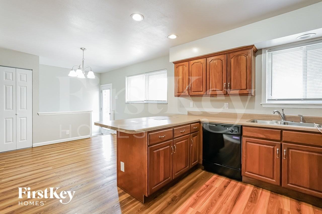 4116 Brevity Dr - Photo 6 of 15