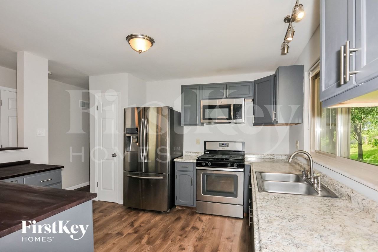 154 Bramblewood Dr - Photo 6 of 15