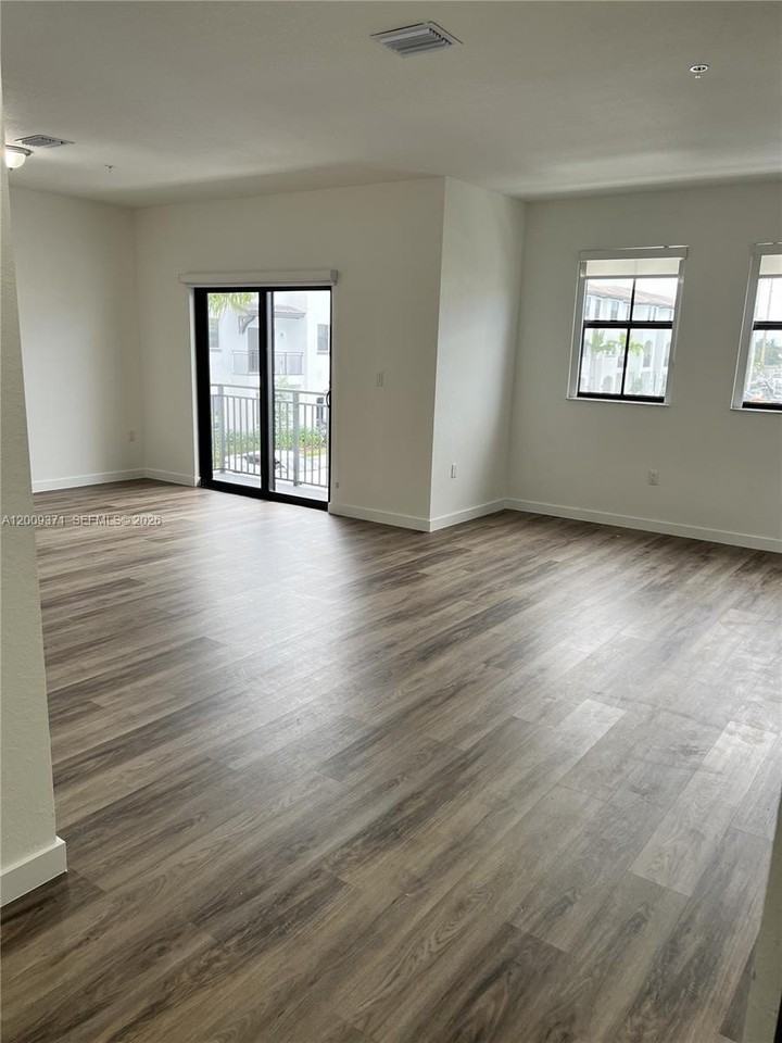 15540 Sw 136th St #206 - Photo 6 of 21