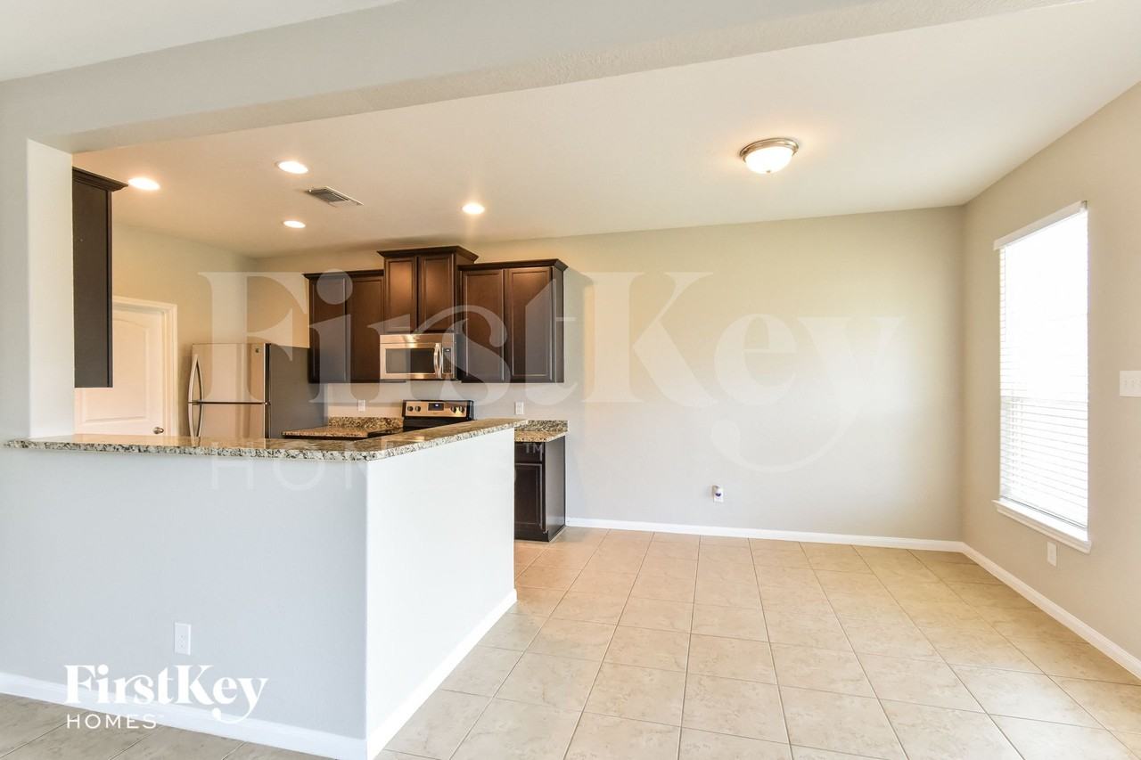 6819 Luckey Pond - Photo 6 of 15