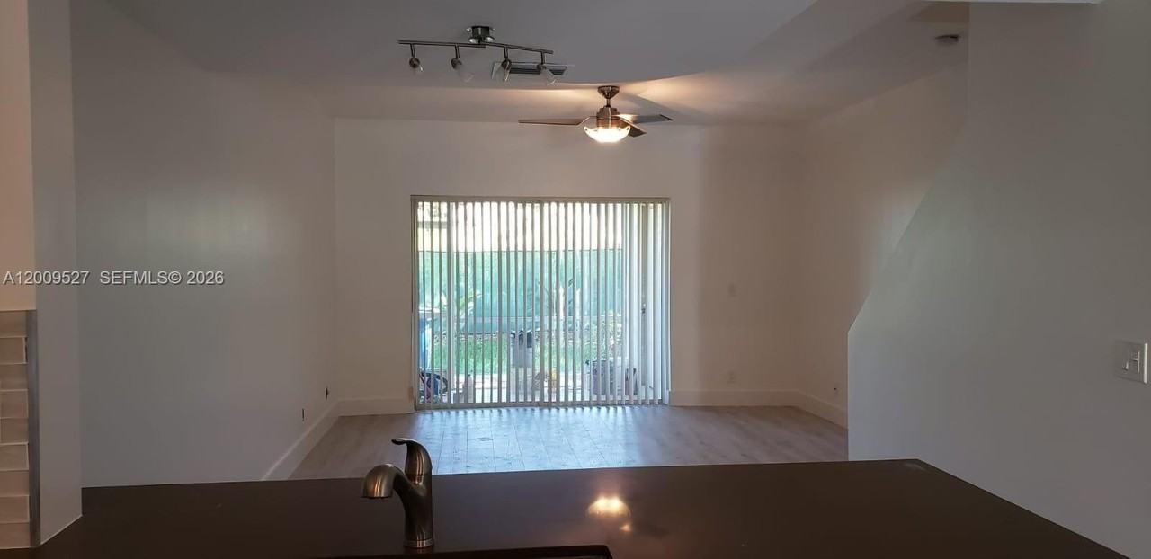 16691 Hemingway Dr #16691 - Photo 4 of 17