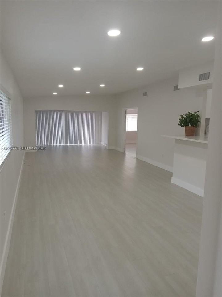 7440 Sw 105th Pl #7440 - Photo 6 of 20