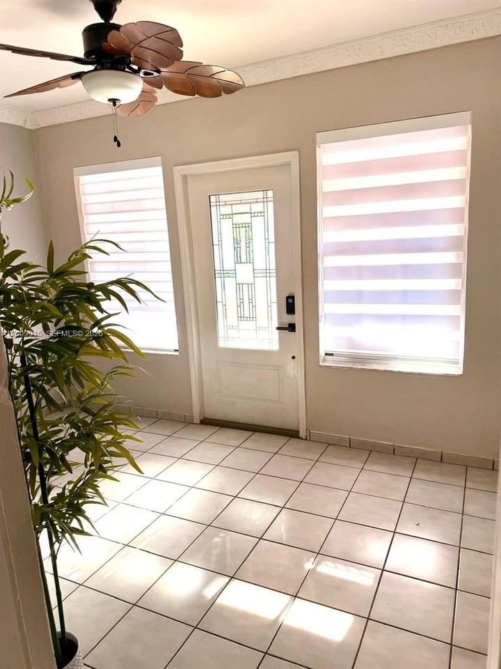 1825 Nw 33rd Ave #0 - Photo 5 of 13