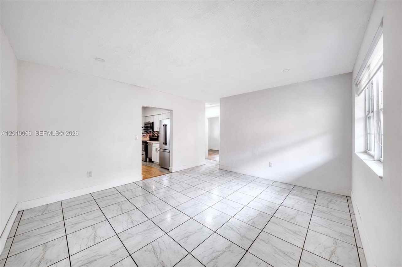 1535 Nw 53rd St #1535 - Photo 2 of 8
