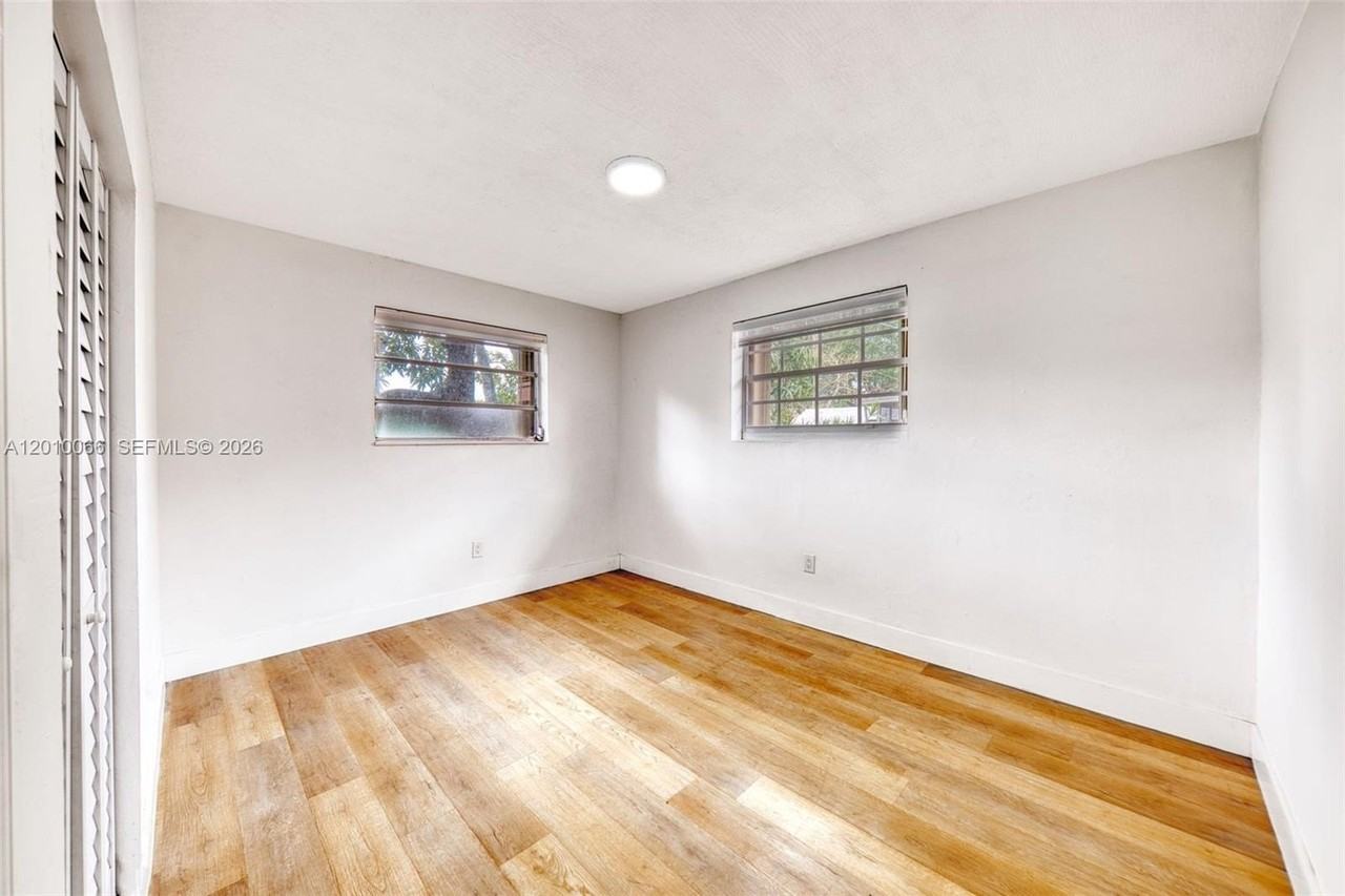 1535 Nw 53rd St #1535 - Photo 6 of 8