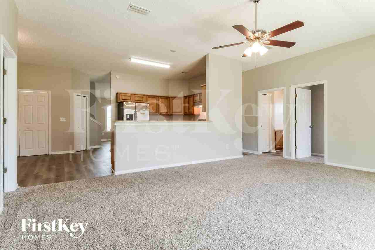 1268 Winding Brook Ct - Photo 6 of 15