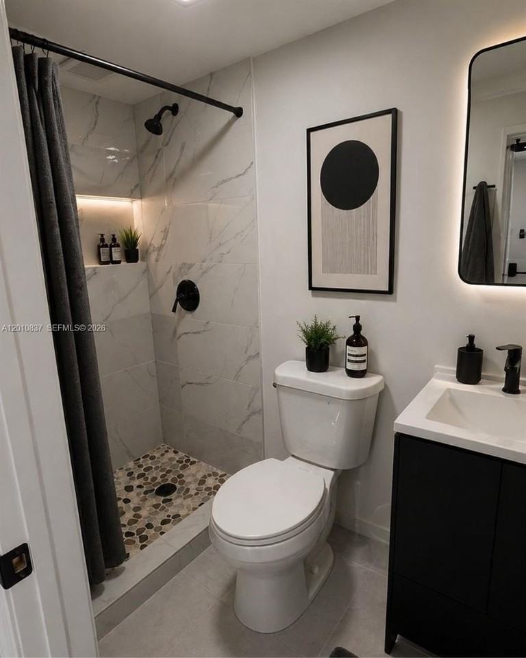 2440 Nw 99th St #A - Photo 6 of 10